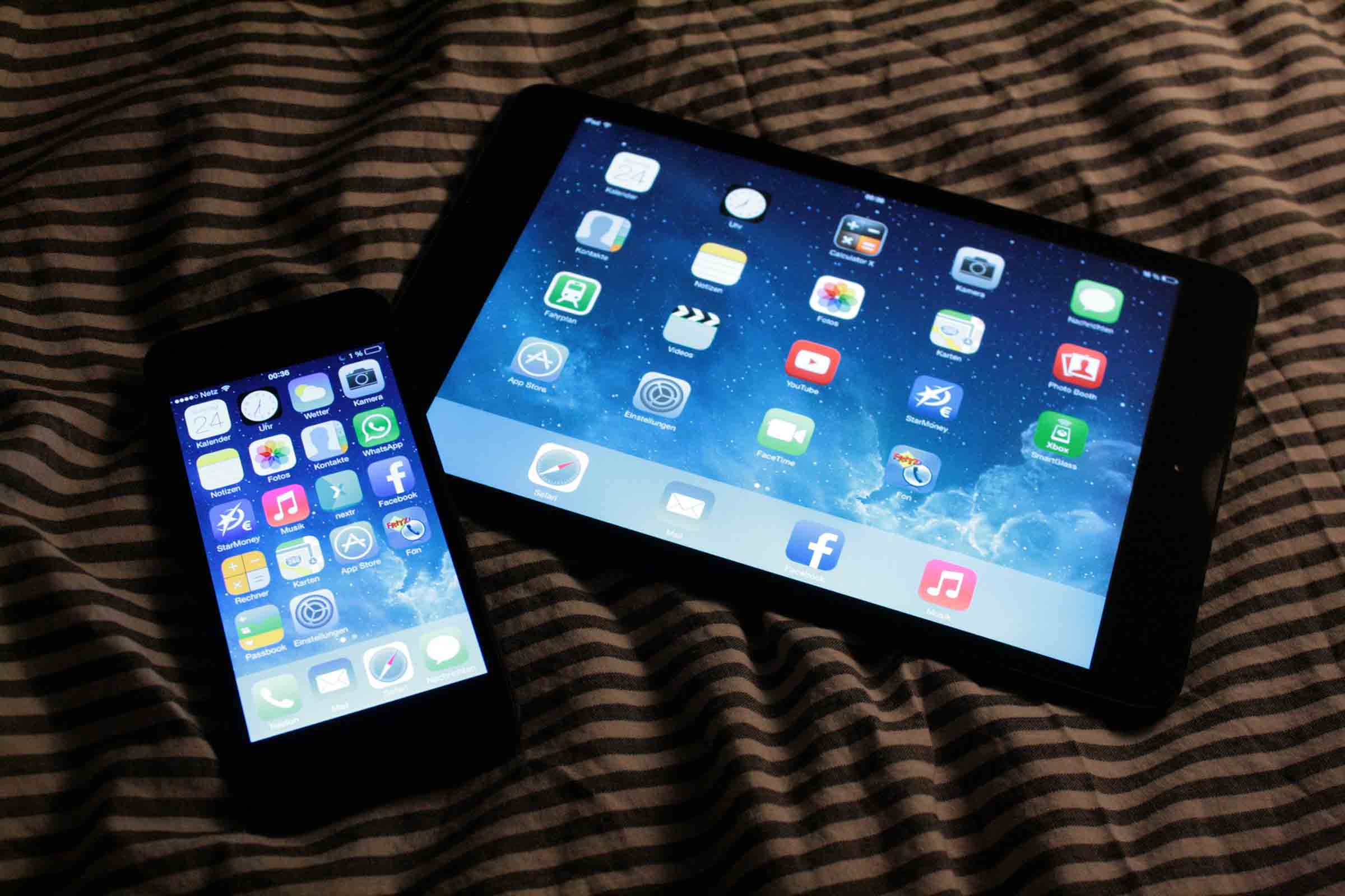 Blaues Licht bei Smartphone und Co.: Welche Auswirkungen hat es?